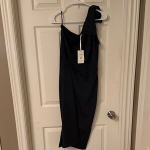Chic One-Shoulder Black Dress